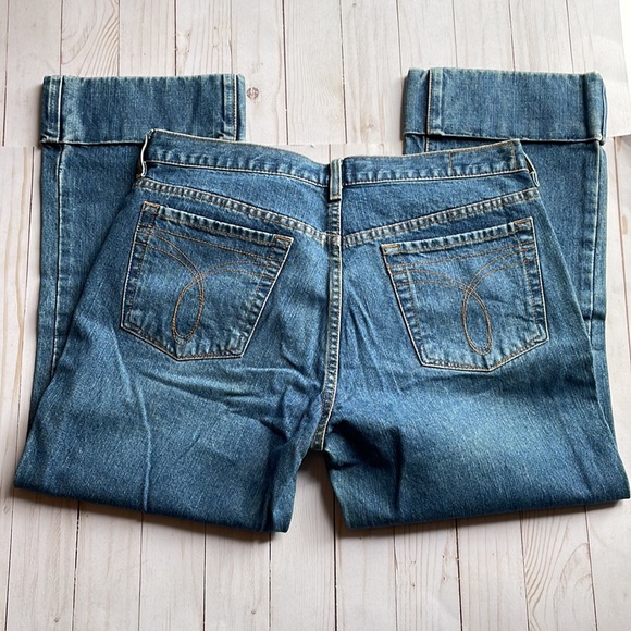 Women’s Calvin Kline Cropped Jeans With Cuff and Button Fly - Size 10 - Picture 4 of 11